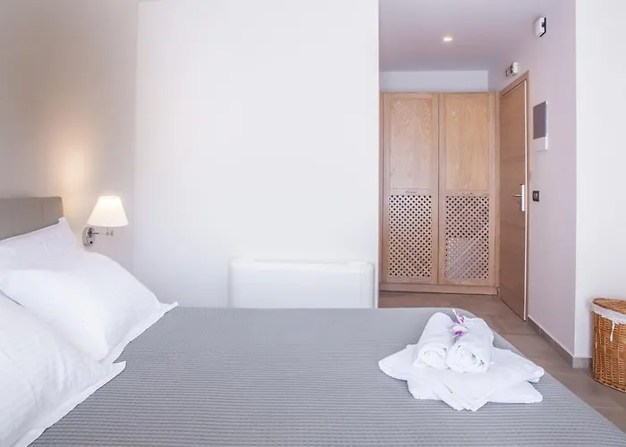 Anemos & Aparthotel 4*