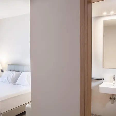 Apartmanhotel Anemos & 4*