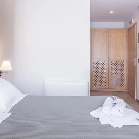 Anemos & Apartmanhotel 4*