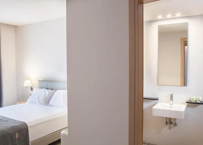 Aparthotel Anemos & 4*